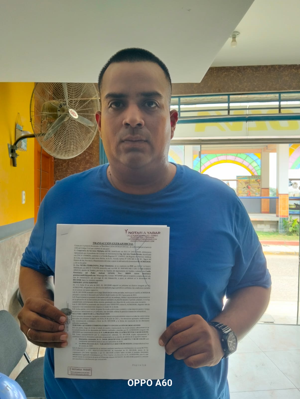 Ejemplo de foto con documento